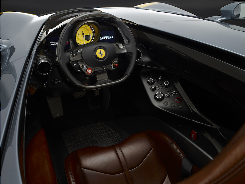 Ferrari Monza SP1 e SP2, solo per pochi Ferrari Monza SP1 e SP2, solo per pochi