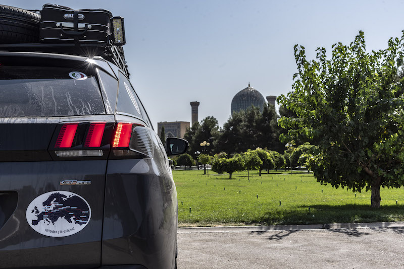“Sulle orme della Via della Seta”, la Peugeot 3008 arriva a Samarcanda “Sulle orme della Via della Seta”, la Peugeot 3008 arriva a Samarcanda