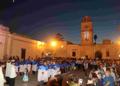 Un tour nel Salento dai mille volti, non solo mare ma sapori e feste patronali