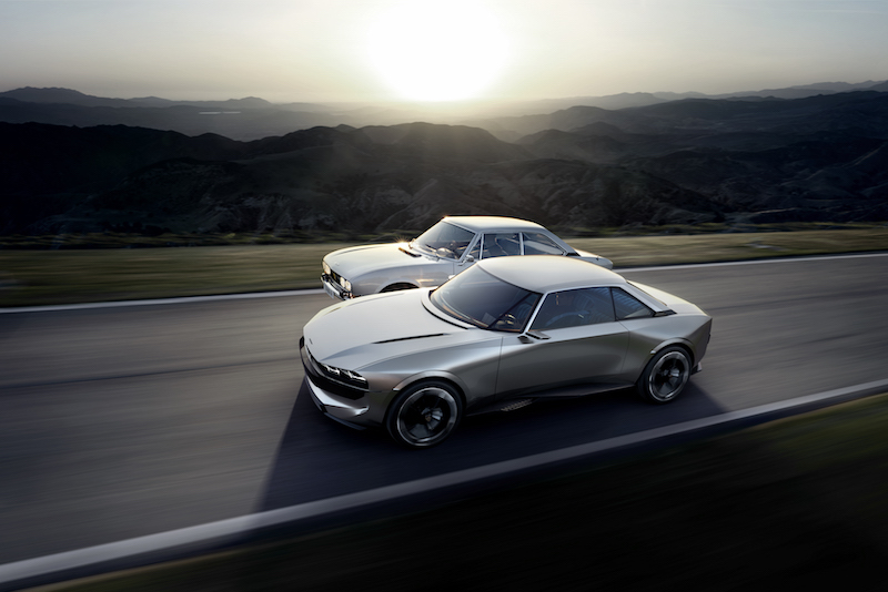 Parte da Parigi il viaggio elettrico della Peugeot e-Legend Concept Parte da Parigi il viaggio elettrico della Peugeot e-Legend Concept