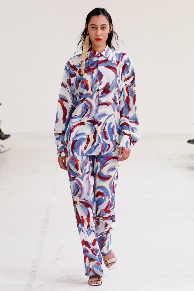 Milano Fashion Week 2019, Moncler innovativo. Alberta Ferretti sensuale e… Milano Fashion Week 2019, Moncler innovativo. Alberta Ferretti sensuale e…