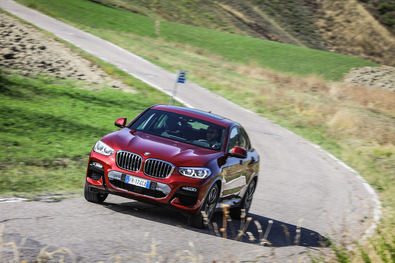 Nuova BMW X4, l’eleganza sportiva di un coupè Nuova BMW X4, l’eleganza sportiva di un coupè