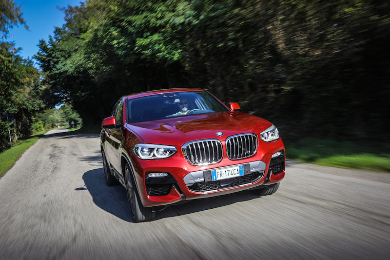 Nuova BMW X4, l’eleganza sportiva di un coupè Nuova BMW X4, l’eleganza sportiva di un coupè