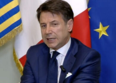 Tiene a bada Salvini e Di Maio. Ecco perché Giuseppe Conte piace