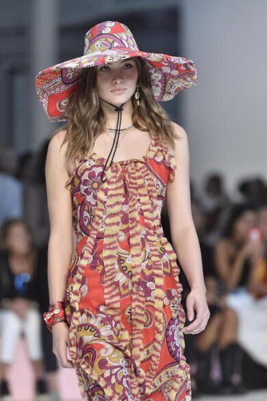 MFW, Etro e Versace nella storia: 22 le sfilate nel weekend. Foto