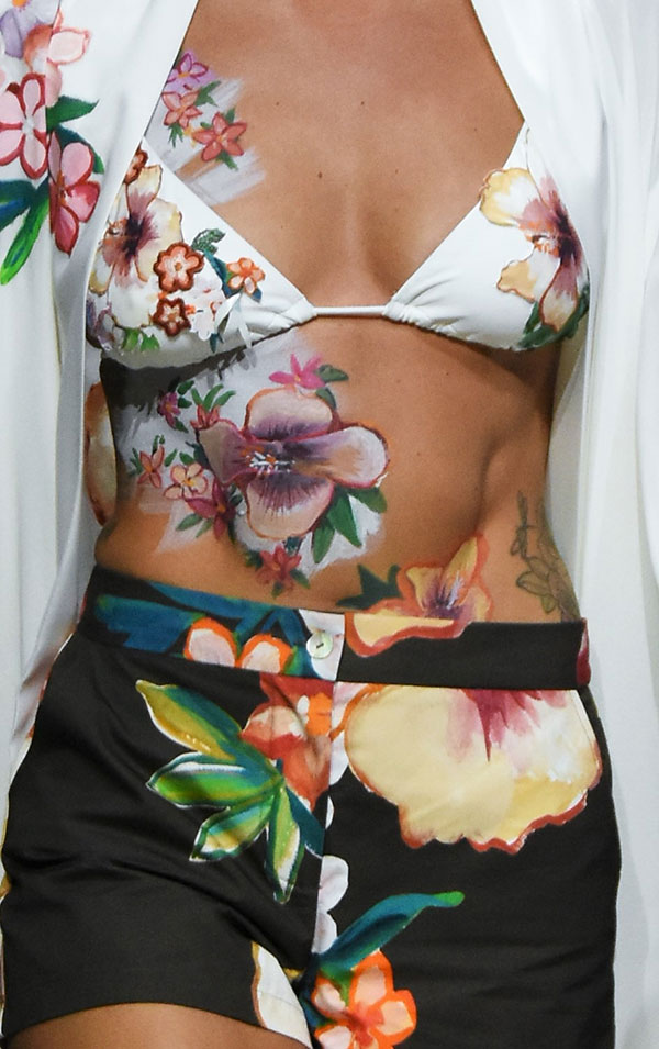 Federica Pellegrini super star alla Milano Fashion Week. E’ lei la “Divina” Federica Pellegrini super star alla Milano Fashion Week. E’ lei la “Divina”