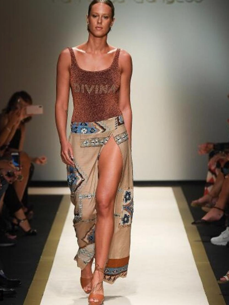 Federica Pellegrini super star alla Milano Fashion Week. E’ lei la “Divina” Federica Pellegrini super star alla Milano Fashion Week. E’ lei la “Divina”