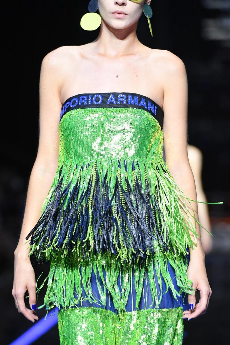 Milano Fashion Week, 4 nuove tendenze: paillettes, biker shorts e… FOTO Milano Fashion Week, 4 nuove tendenze: paillettes, biker shorts e… FOTO
