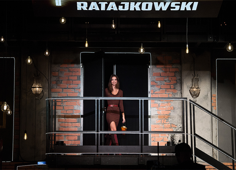 Alessandro Cattelan porta EPCC a teatro: Ratajkowski, Chiara Ferragni e… ECCO I SUPER-OSPITI Alessandro Cattelan porta EPCC a teatro: Ratajkowski, Chiara Ferragni e… ECCO I SUPER-OSPITI