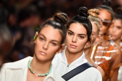 Milano Fashion Week, 4 nuove tendenze: paillettes, biker shorts e… FOTO