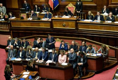 Il governo decide, i tecnici eseguono. E’ la politica, bellezza…