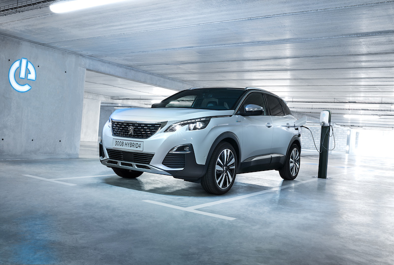 Peugeot svela le nuove 508 e 3008 con tecnologia plug-in hybrid