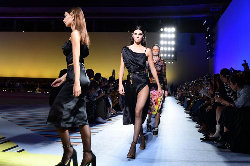 Milano Fashion Week e Instagram: Kendall Jenner e Chiara Ferragni protagoniste Milano Fashion Week e Instagram: Kendall Jenner e Chiara Ferragni protagoniste