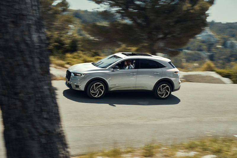 Parigi 2018 : debutta la DS 7 crossback E-Tense 4×4