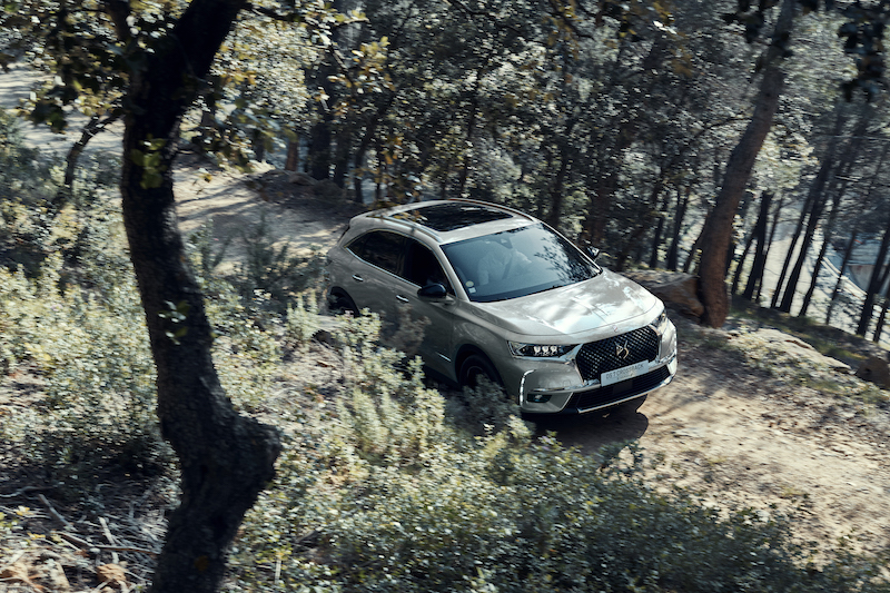 Parigi 2018 : debutta la DS 7 crossback E-Tense 4×4