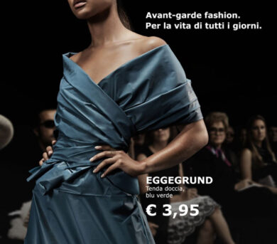 Ikea e la Milano Fashion Week: “Crea il tuo outfit”. L’abito? E’ una tenda