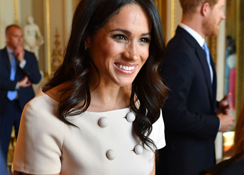 Royal Family News, Meghan Markle in Givenchy (di nuovo): prima uscita da sola