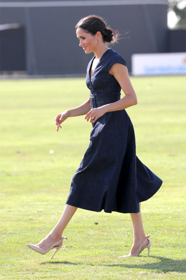 Royal Family News, Meghan Markle in Givenchy (di nuovo): prima uscita da sola