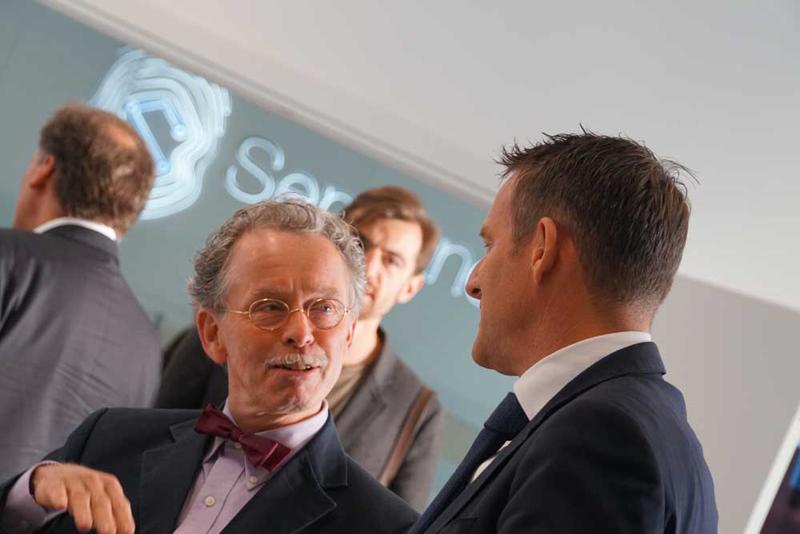 Senhance Customer Experience Center, robotica e medicina verso il futuro. Foto Senhance Customer Experience Center, robotica e medicina verso il futuro. Foto