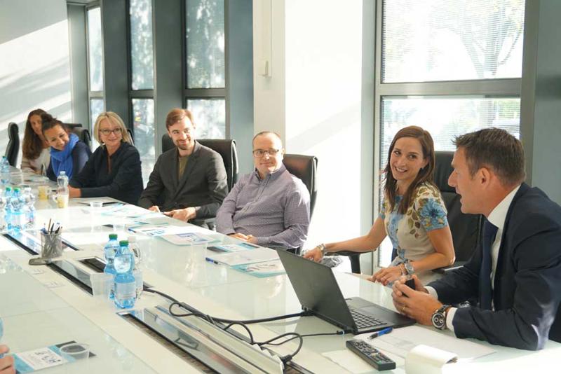 Senhance Customer Experience Center, robotica e medicina verso il futuro. Foto Senhance Customer Experience Center, robotica e medicina verso il futuro. Foto