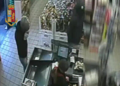 Rapine a mano armata, sei colpi messi a segno: presa la banda di Monteverde