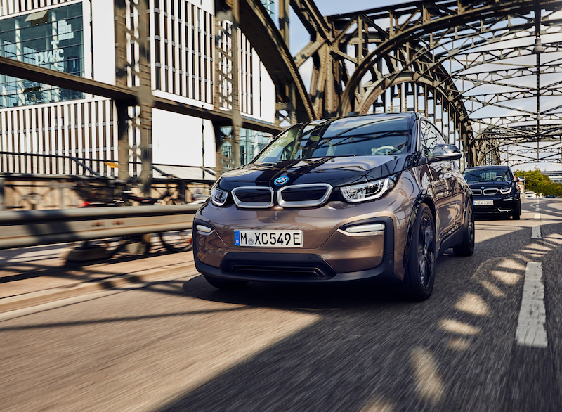 BMW i3 e i3s 260 km di autonomia con le nuove batterie