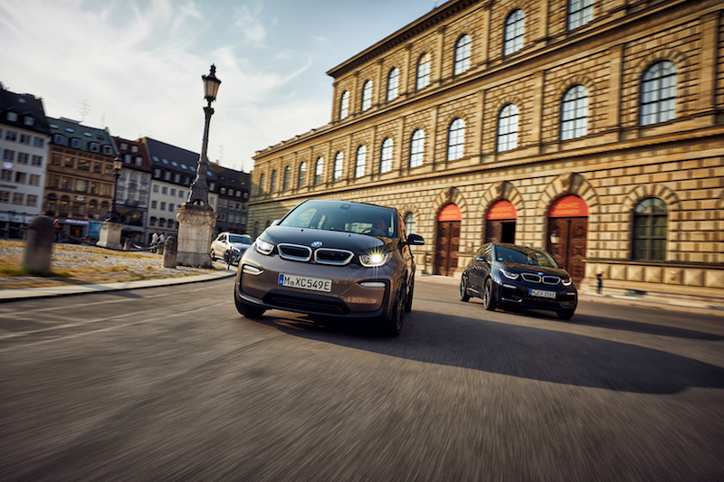 BMW i3 e i3s 260 km di autonomia con le nuove batterie