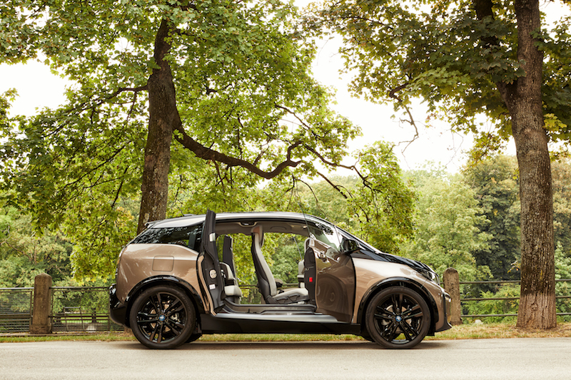 BMW i3 e i3s 260 km di autonomia con le nuove batterie