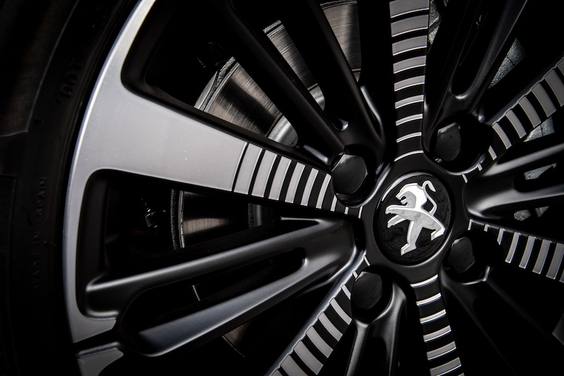 Peugeot 208 Signature, la nuova serie speciale