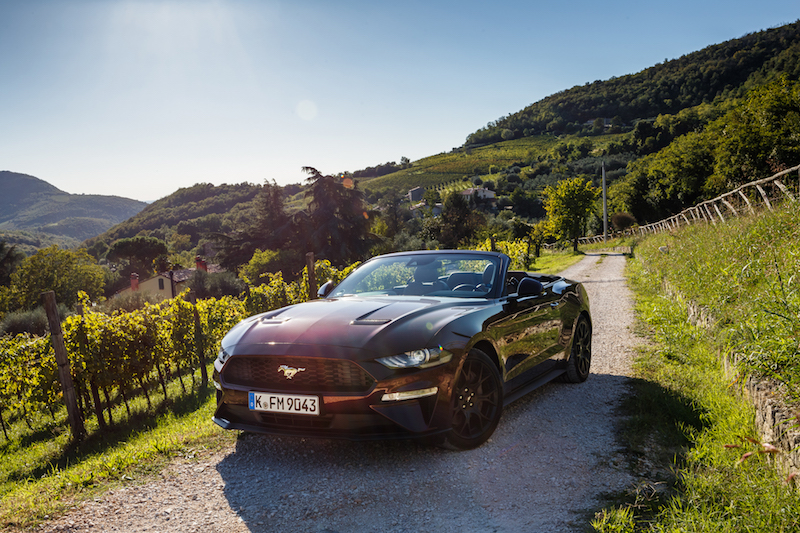 Nuova Ford Mustang: quando i sogni diventano realtà Nuova Ford Mustang: quando i sogni diventano realtà
