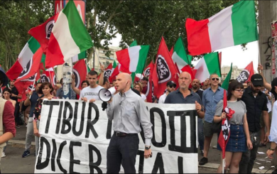 Casapound contro il tempio Lgbt di Roma: “Chiudiamo il Qube, è un cancro”