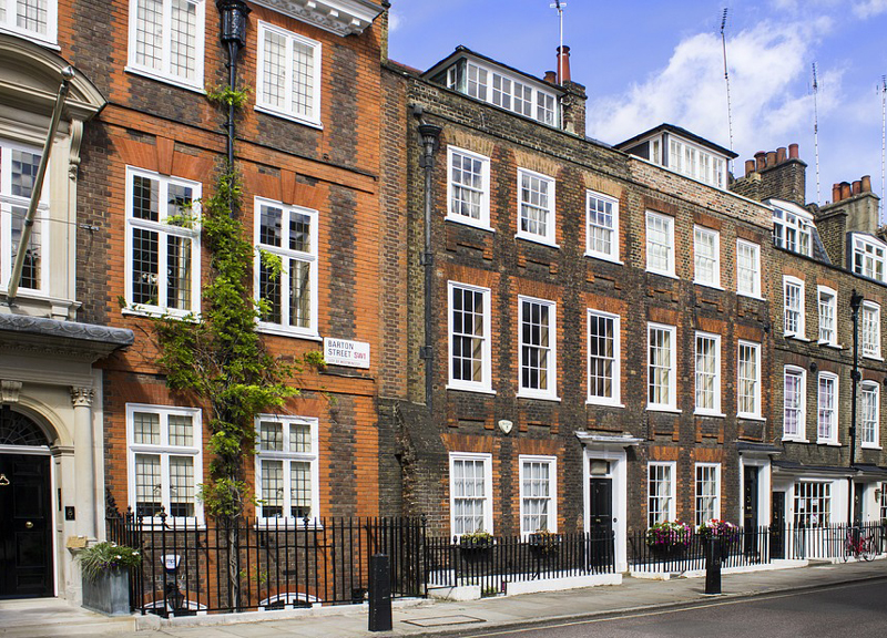 Brexit: comprare casa a Londra costa meno, a settembre calano i prezzi Brexit: comprare casa a Londra costa meno, a settembre calano i prezzi