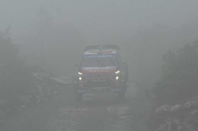Rally Gran Bretagna, i piloti Citroen prendono il volo