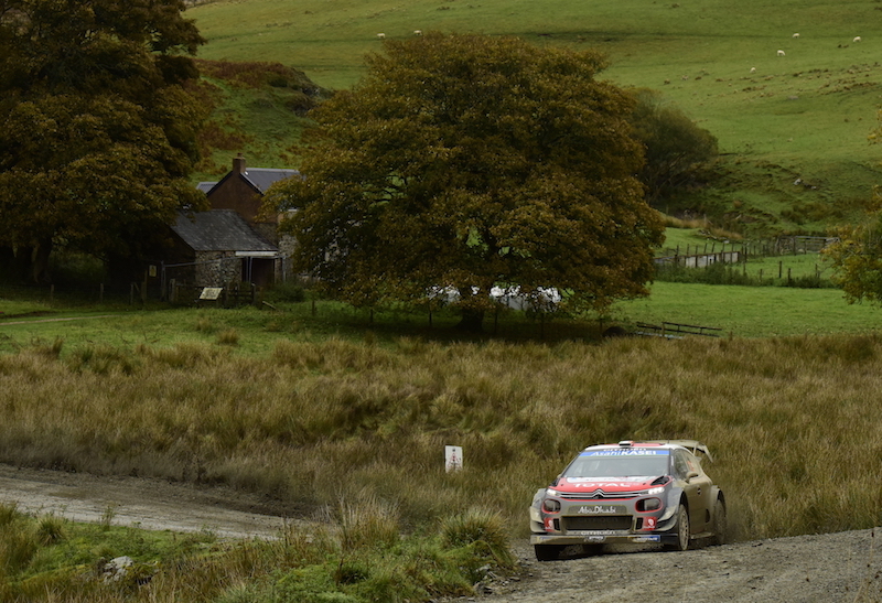 Rally Gran Bretagna, i piloti Citroen prendono il volo