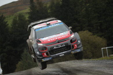 Rally Gran Bretagna, i piloti Citroen prendono il volo