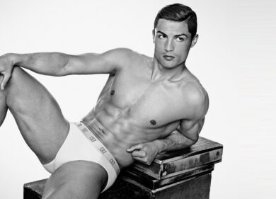 Ronaldo, Yamamay non molla Cr7: “Vicenda inverosimile”