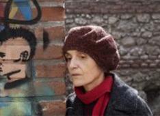 Libri, da Chandra Livia Candiani una sveglia e un invito a “farsi vivi”