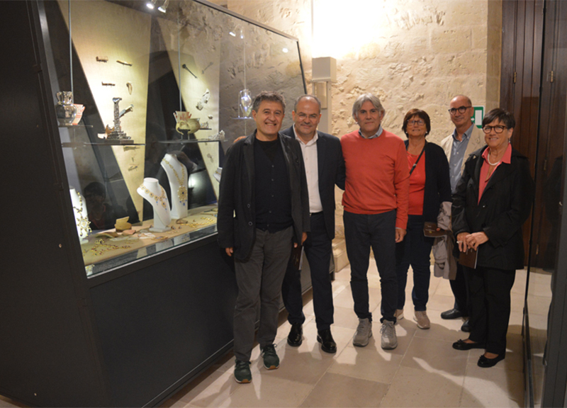 Salento, ad Acaya la mostra Vino&gioielli Salento, ad Acaya la mostra Vino&gioielli