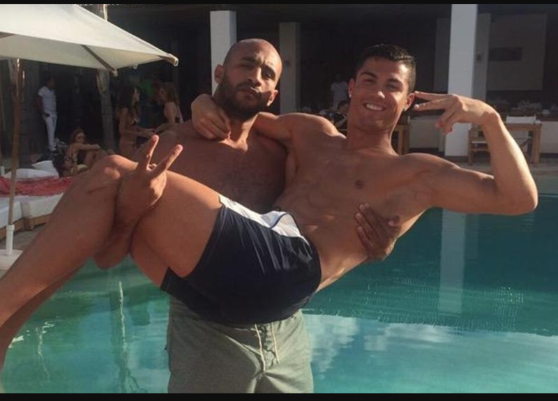 Galleria foto 'Cristiano Ronaldo gay: le accuse di stupro montatura per nascondere la verità?' - foto 1