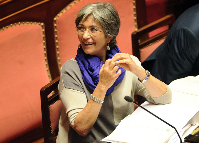 Finocchiaro, lavorare stanca. E donna Anna non ha (Bona)fede nel ministro Finocchiaro, lavorare stanca. E donna Anna non ha (Bona)fede nel ministro