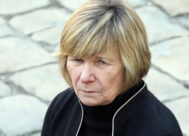 Macron trema: nuovo caso su Mimi, la regina del gossip usata come consulente