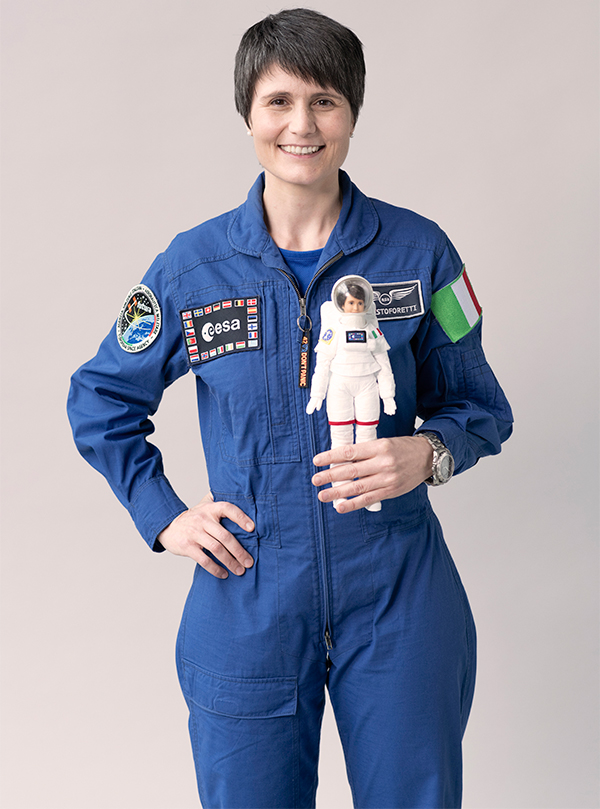 Barbie diventa astronauta: Mattel celebra la Cristoforetti… e le bimbe Barbie diventa astronauta: Mattel celebra la Cristoforetti… e le bimbe