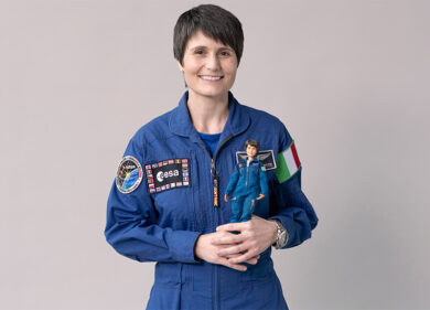 Barbie diventa astronauta: Mattel celebra la Cristoforetti… e le bimbe