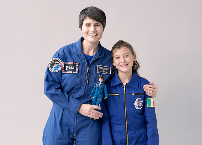 Barbie diventa astronauta: Mattel celebra la Cristoforetti… e le bimbe Barbie diventa astronauta: Mattel celebra la Cristoforetti… e le bimbe