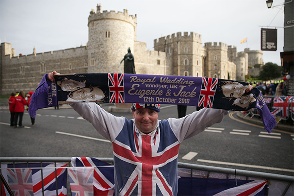 Royal Wedding: c’è un po’ made in Italy nell’abito di nozze di Eugenia. FOTO