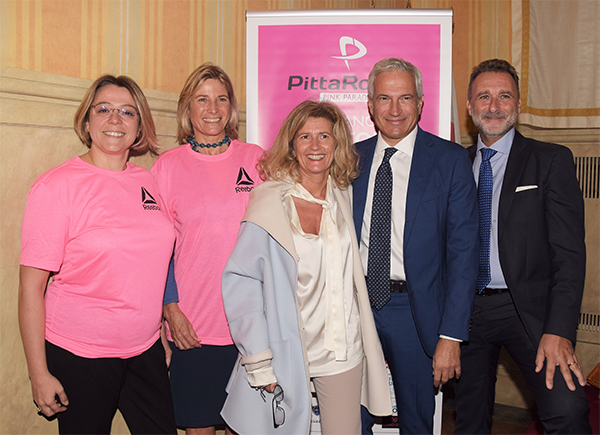 PittaRosso Pink Parade 2018: il 28 ottobre il Duomo si colora di rosa PittaRosso Pink Parade 2018: il 28 ottobre il Duomo si colora di rosa