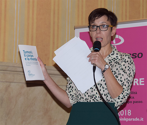 PittaRosso Pink Parade 2018: il 28 ottobre il Duomo si colora di rosa PittaRosso Pink Parade 2018: il 28 ottobre il Duomo si colora di rosa