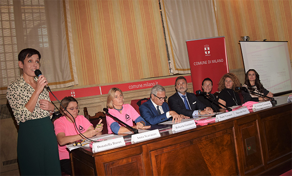 PittaRosso Pink Parade 2018: il 28 ottobre il Duomo si colora di rosa PittaRosso Pink Parade 2018: il 28 ottobre il Duomo si colora di rosa