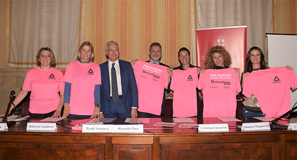 PittaRosso Pink Parade 2018: il 28 ottobre il Duomo si colora di rosa PittaRosso Pink Parade 2018: il 28 ottobre il Duomo si colora di rosa