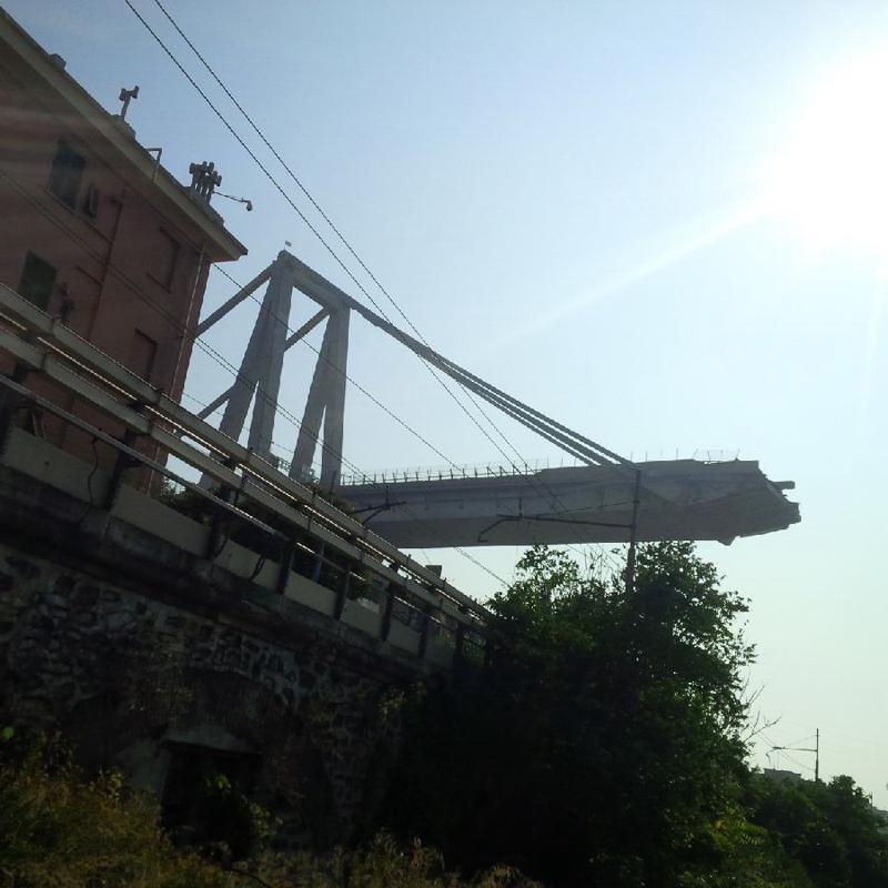 Genova, commemorazione 2 mesi dopo. Bucci: “Nuovo ponte a fine 2019”. FOTO Genova, commemorazione 2 mesi dopo. Bucci: “Nuovo ponte a fine 2019”. FOTO